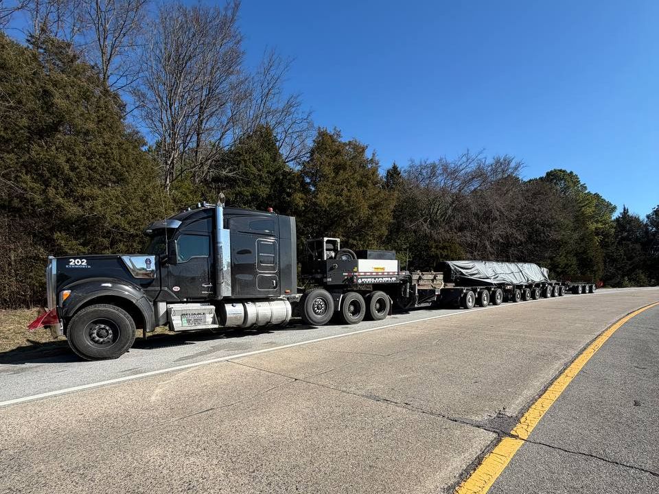 Oversize load on a multi-axle heavy haul trailer